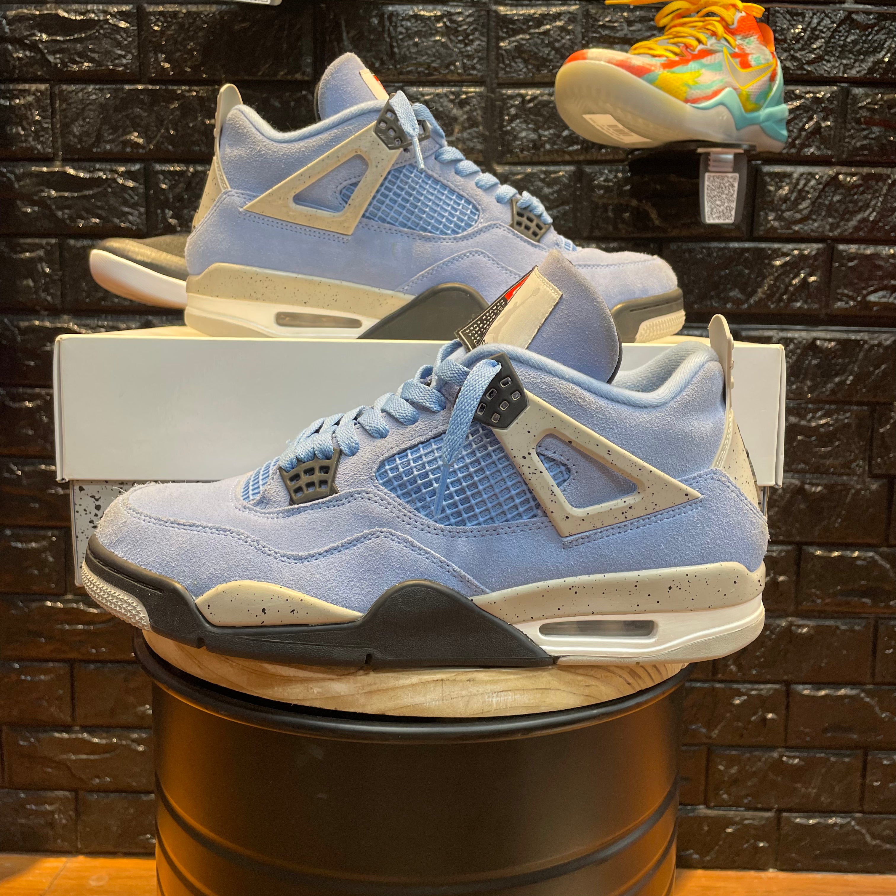 Jordan 4 suede blue sales