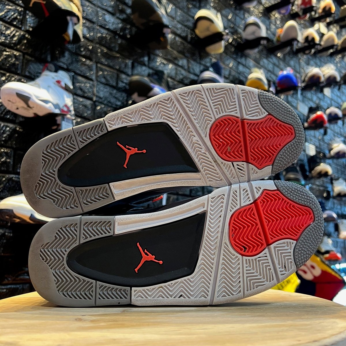 Jordan 4 Retro Infrared - Gently Enjoyed (Used) - Men 11 - Mid Sneaker - Jawns on Fire Sneakers & Streetwear