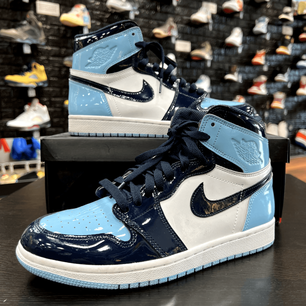 Air Jordan 1 High Blue Chill - Gently Enjoyed (Used) Women 8.5 - No Insole - Mid Sneaker - Jawns on Fire Sneakers & Streetwear