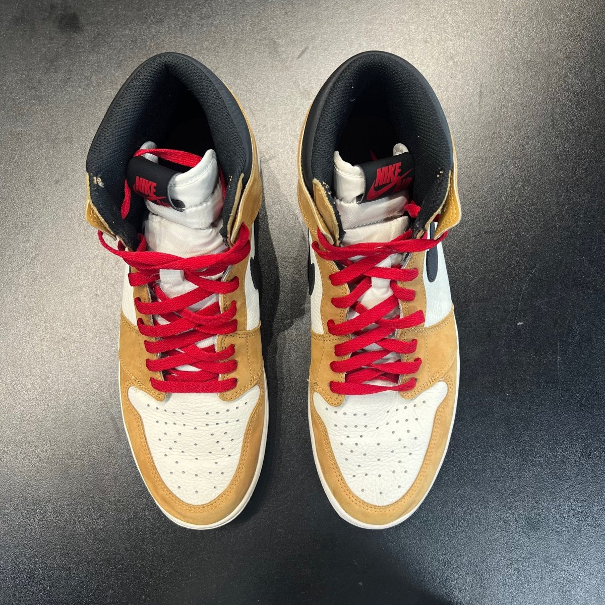 Air Jordan 1 Retro High OG 'Rookie of the Year' - Gently Enjoyed (Used) Men 13 - High Sneaker - Jawns on Fire Sneakers & Streetwear