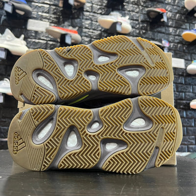 Yeezy Boost 700 'Mauve'- Gently Enjoyed (Used) Men 6 - Mid Sneaker - Jawns on Fire Sneakers & Streetwear