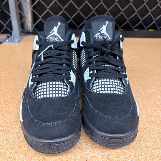 Air Jordan 4 Retro &