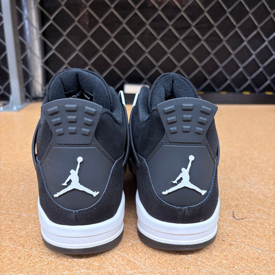 Air Jordan 4 Retro &