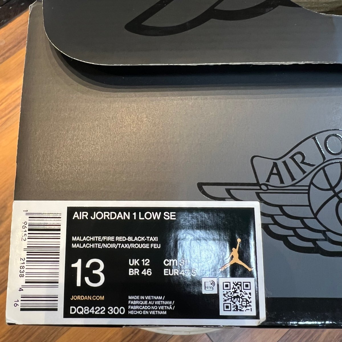 Air Jordan 1 Low SE 'Christmas' Gently Enjoyed (Used) Men 13 - Low Sneaker - Jawns on Fire Sneakers & Streetwear