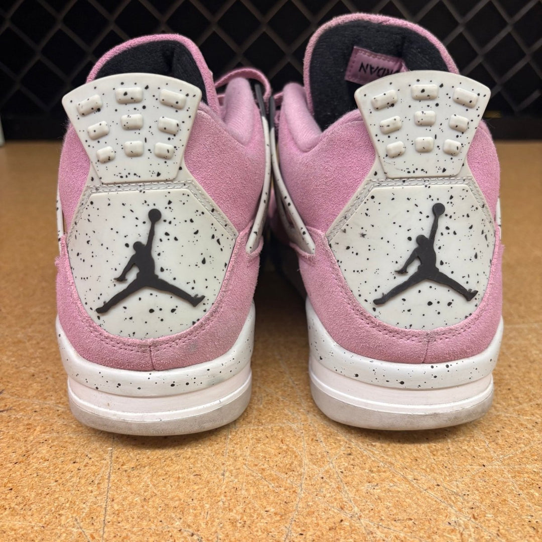 Air Jordan 4 Retro &