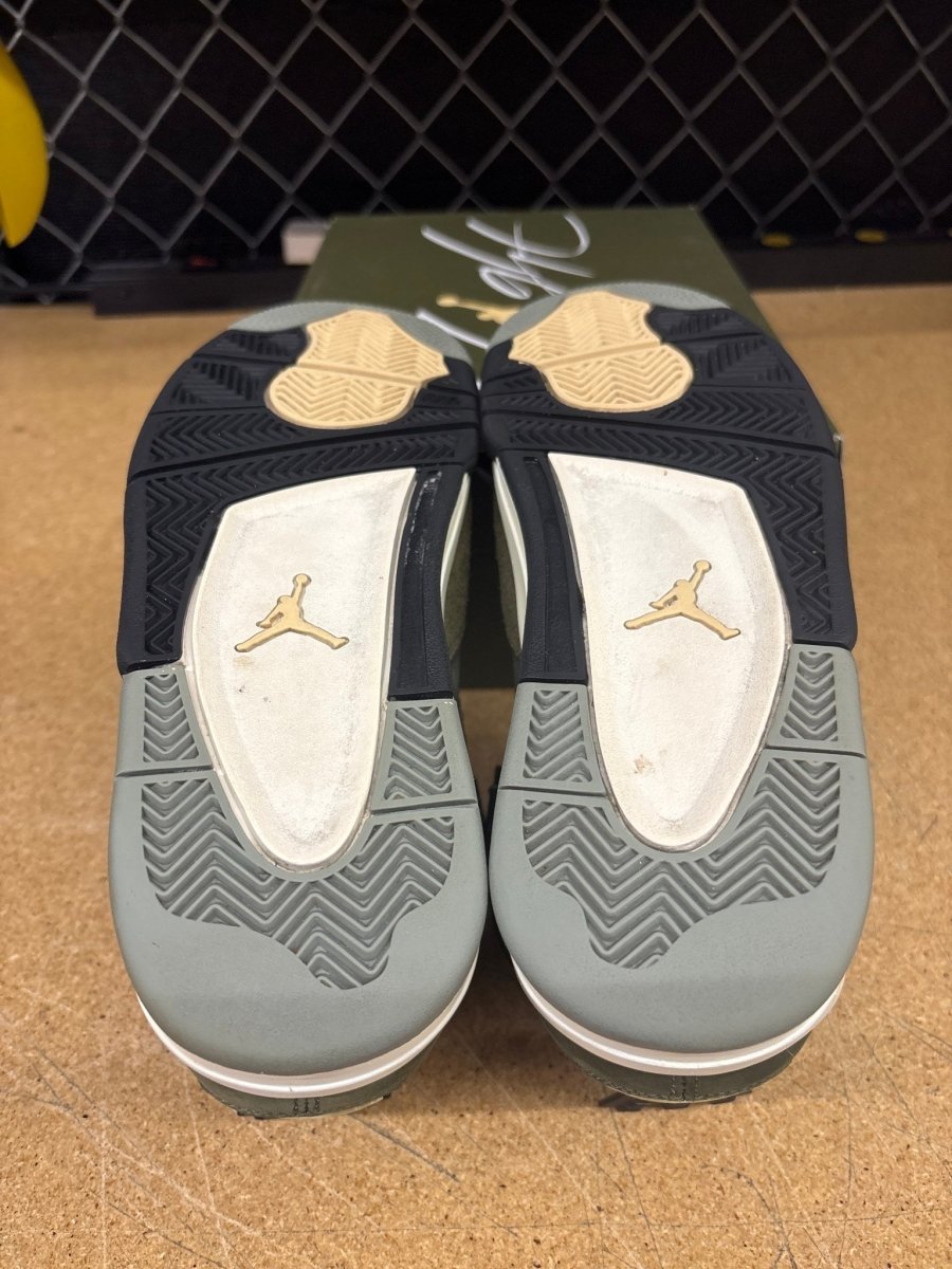 Air Jordan 4 Retro SE &