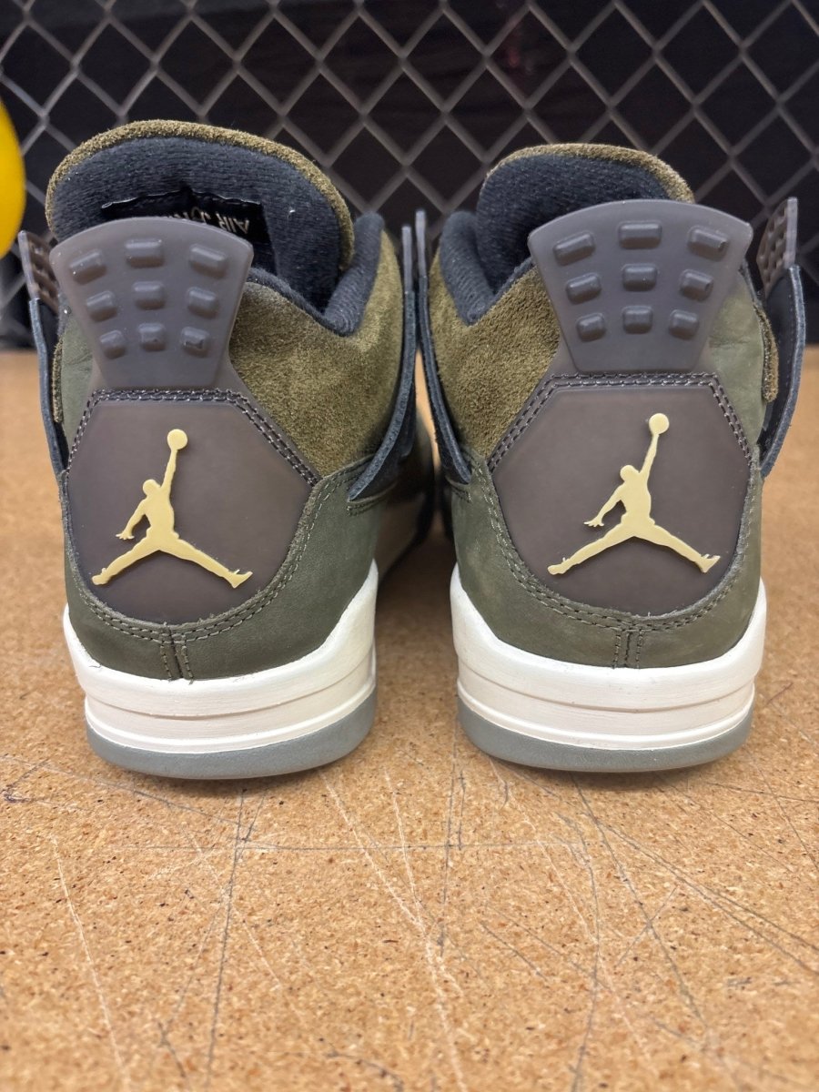 Air Jordan 4 Retro SE &