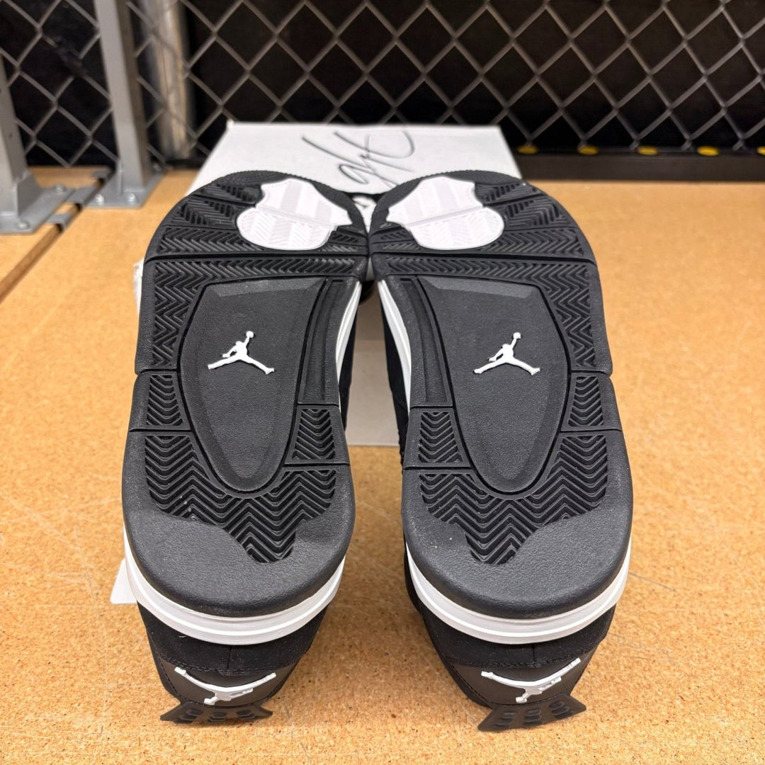 Air Jordan 4 Retro &