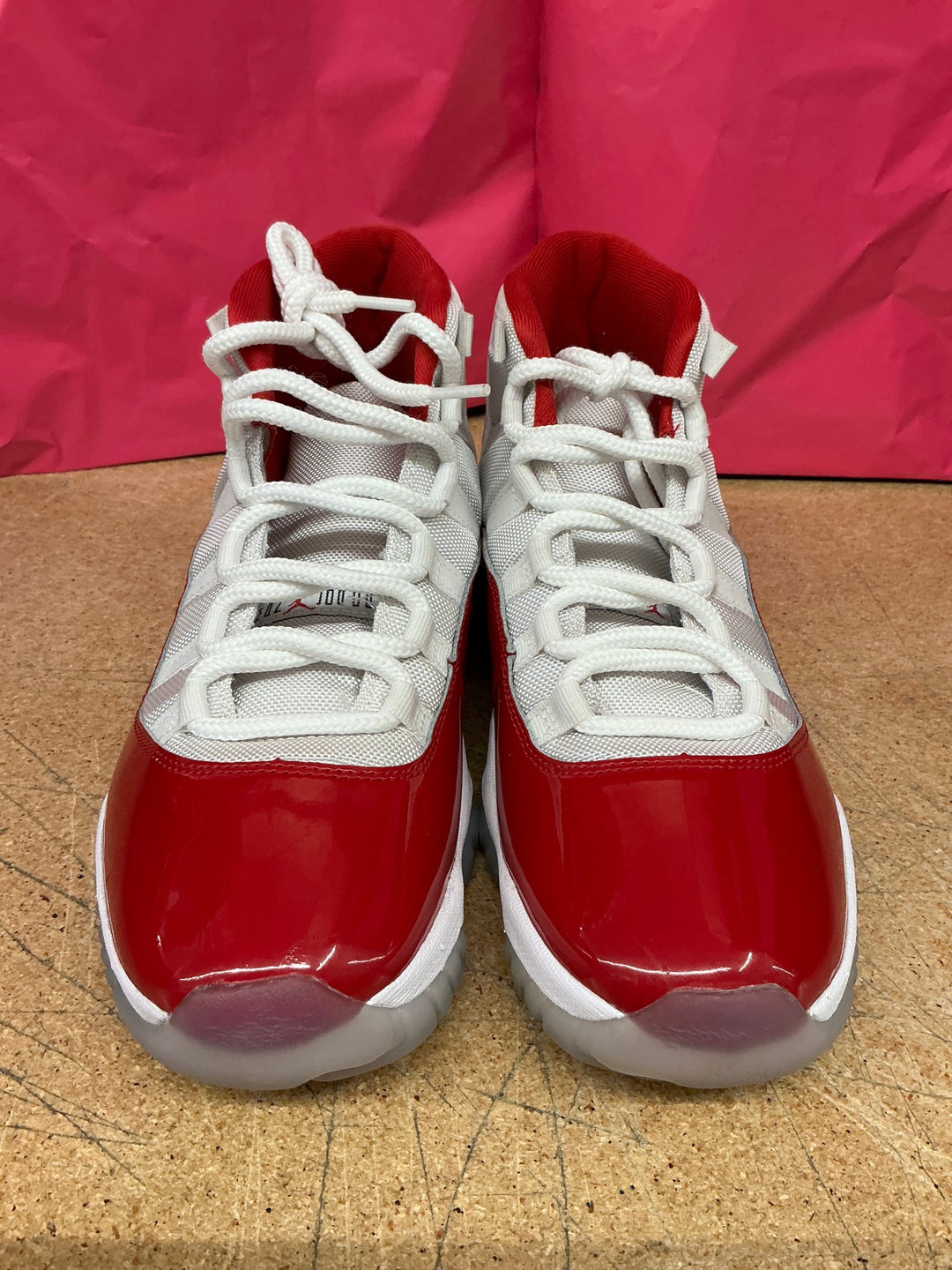 Jordan 11 Cherry Men 9.5 Used
