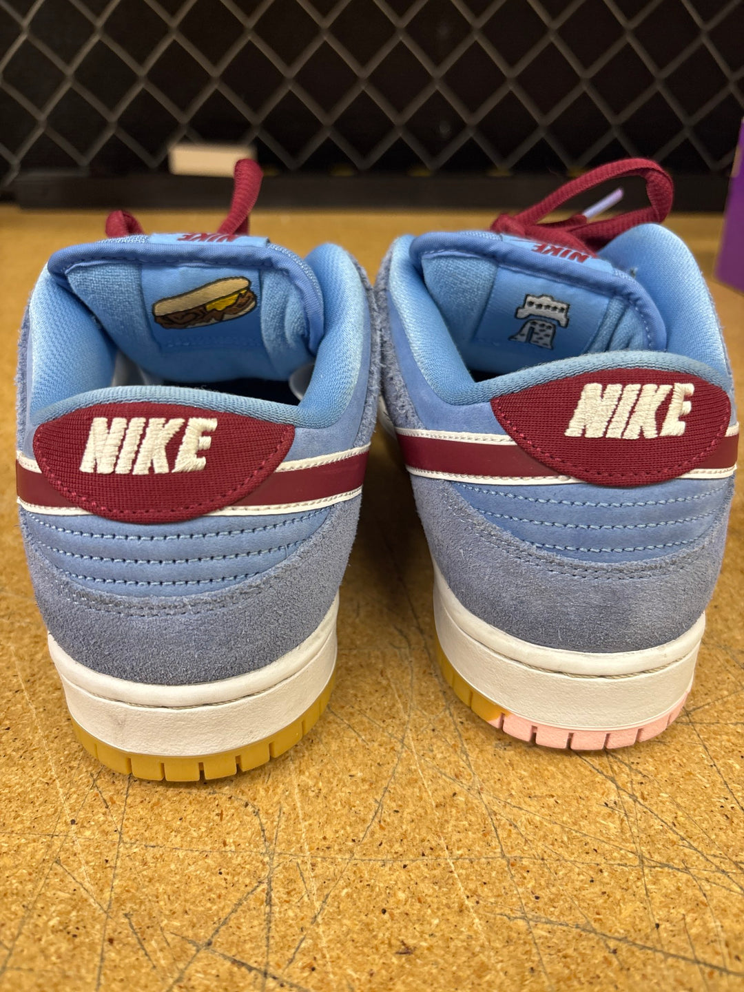 Nike Sb Dunk Low Philly Dunk Men 7.5 -Used