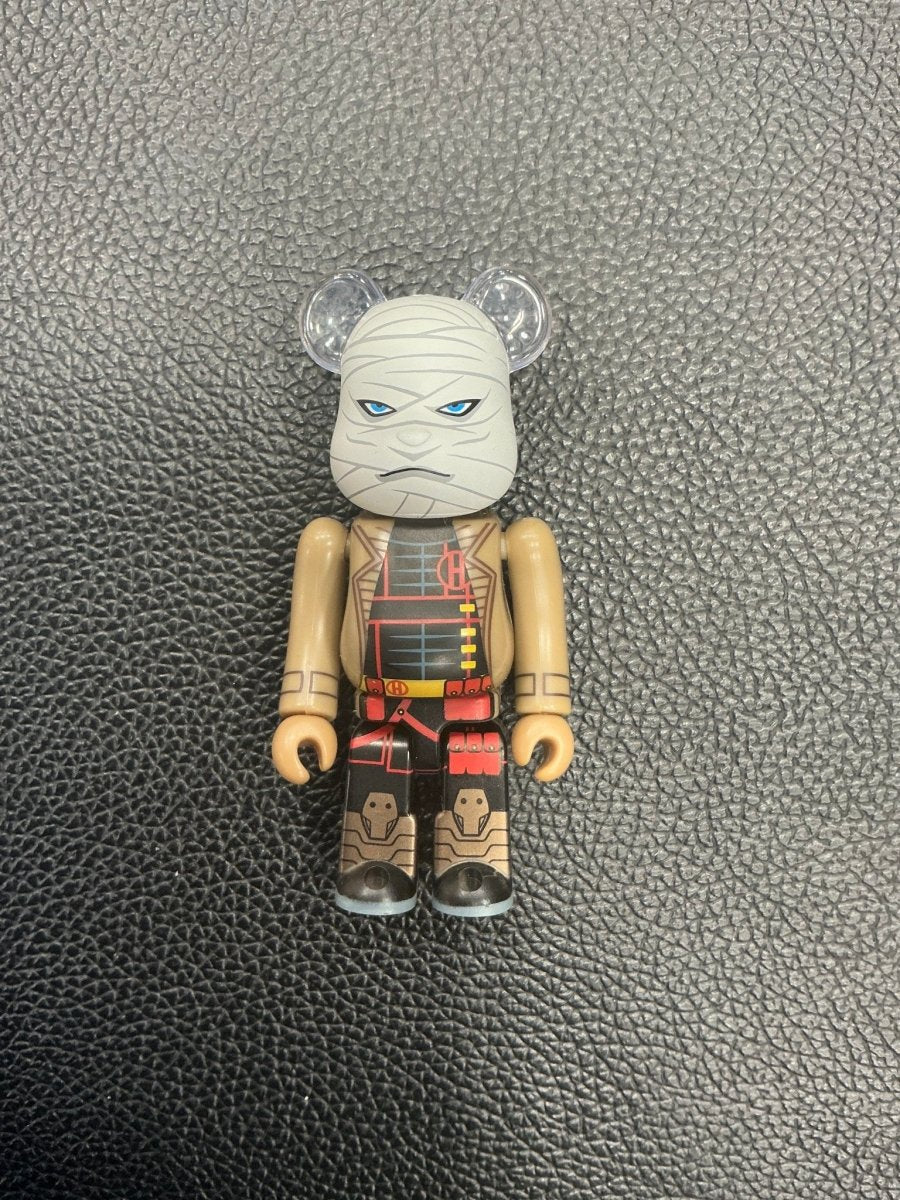 BE@RBRICK 100% Chase Batman “Hush” - Designer Toy - Jawns on Fire Sneakers & Shoes