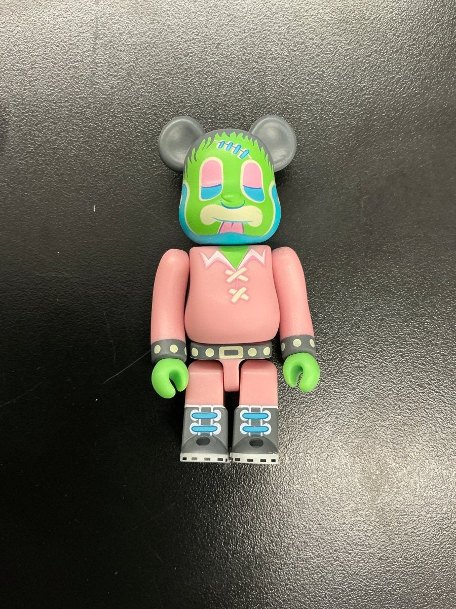 BE@RBRICK 100% Series 48 Secret Will Sweeney - Designer Toy - Jawns on Fire Sneakers & Shoes