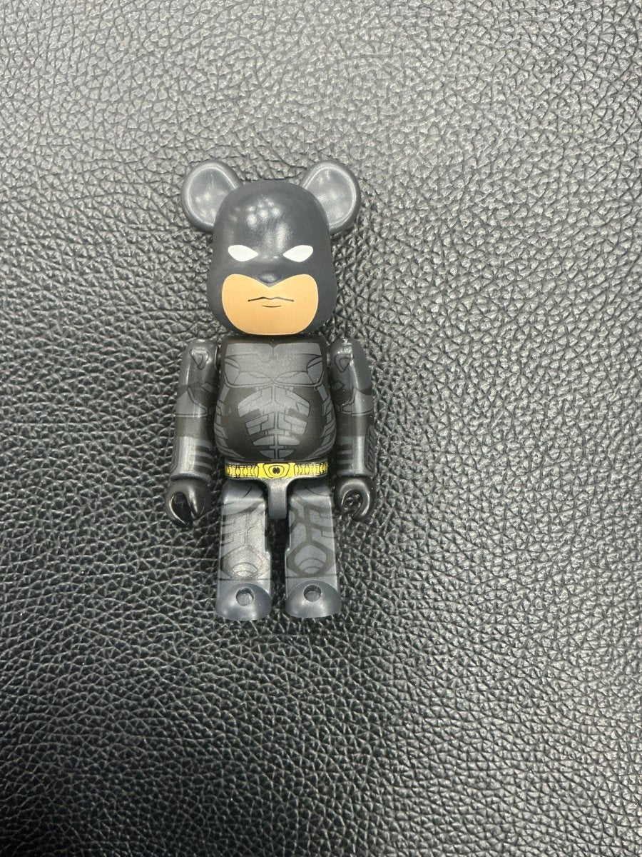 Be@rbrick Batman (The Dark Knight Ver.) 100% - Designer Toy - Jawns on Fire Sneakers & Shoes