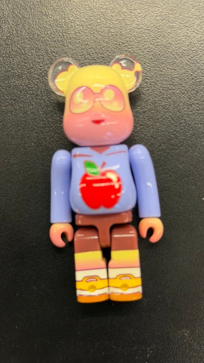 BE@RBRICK Rhymezlikedimez 100% DesignerCon 2024 Artist Series 5 - Designer Toy - Jawns on Fire Sneakers & Shoes