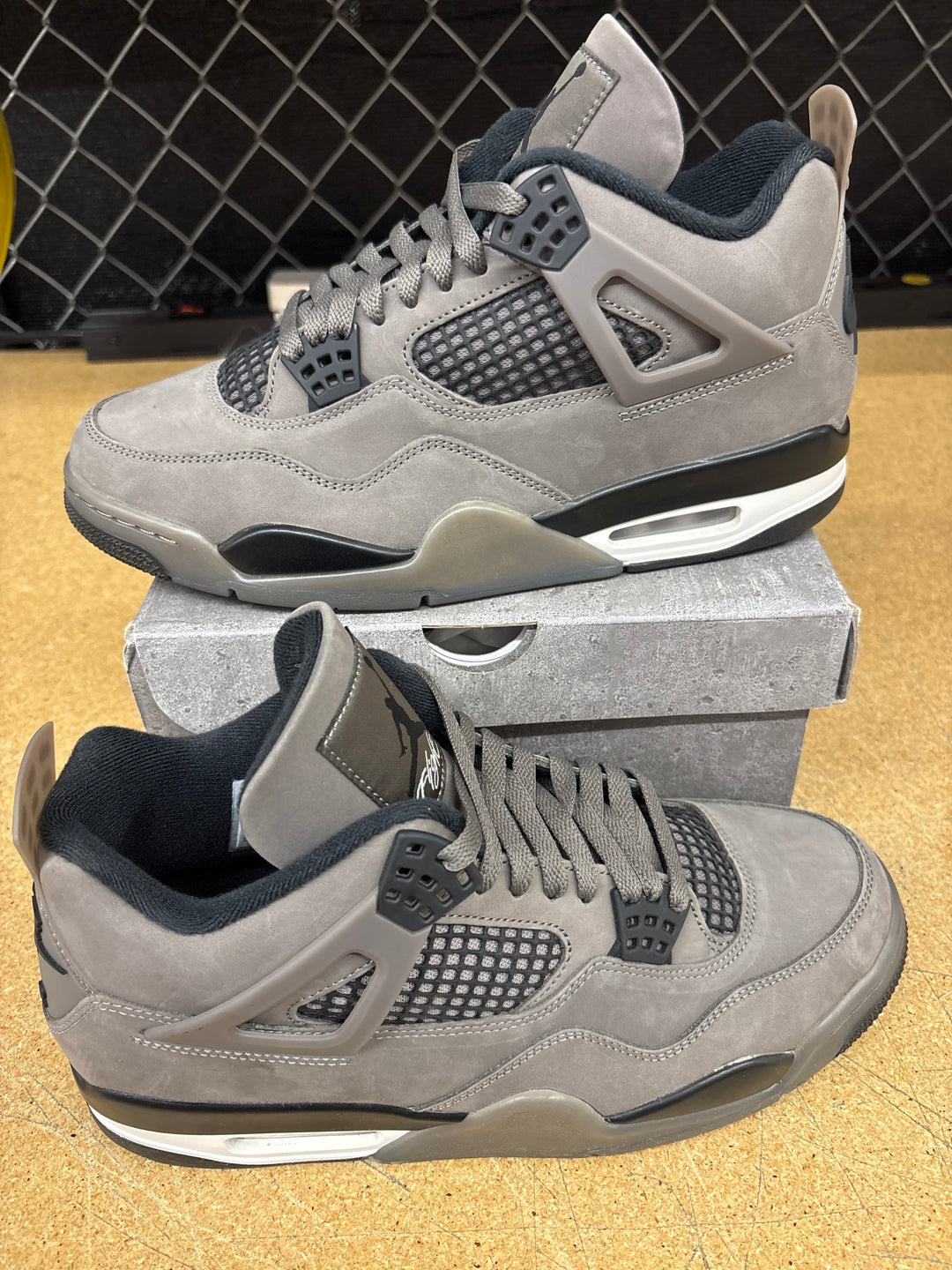 Jordan 4 Cave Stone Men 10.5 Used