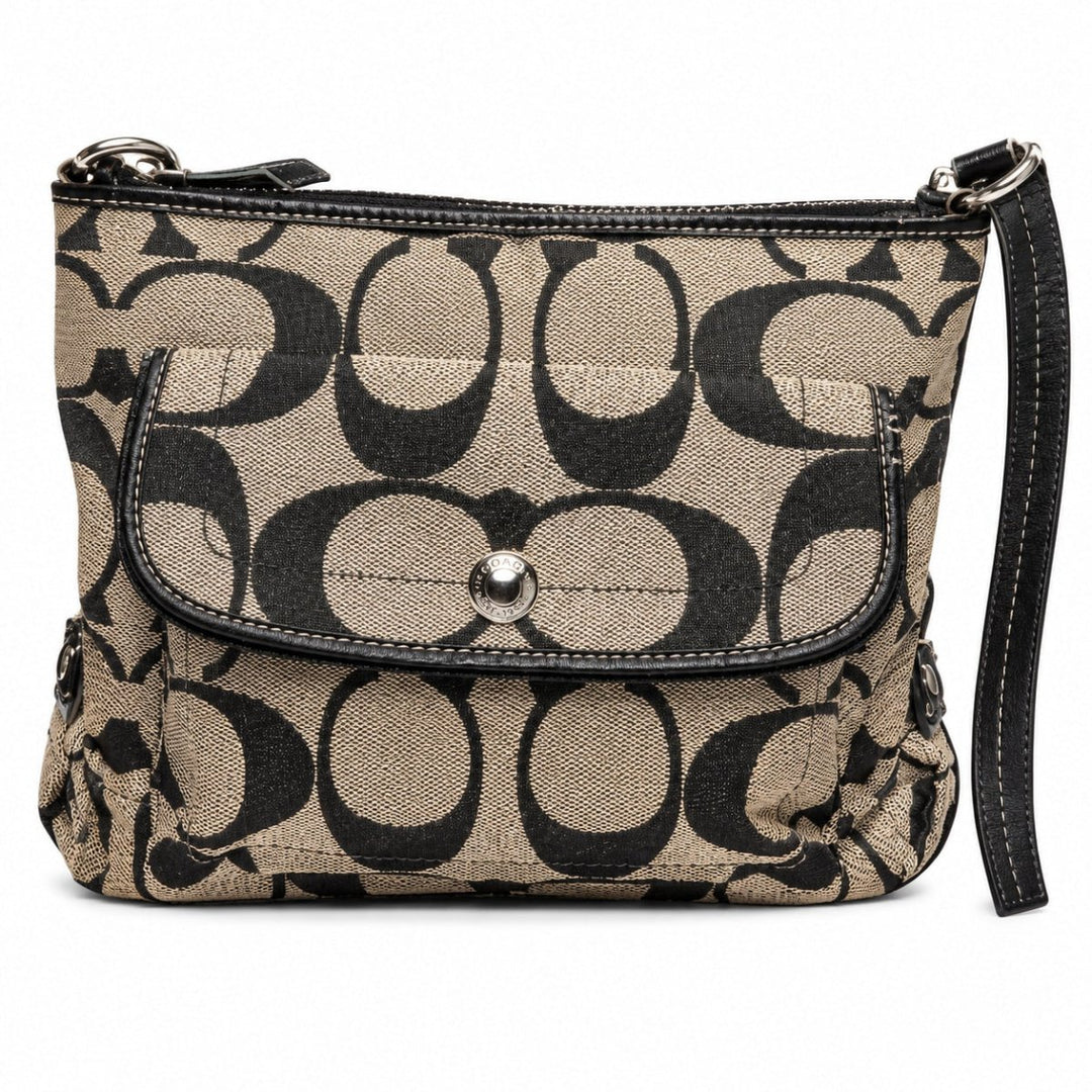 Coach Signature Daisy Crossbody - Handbags - Jawns on Fire Sneakers &amp; Shoes