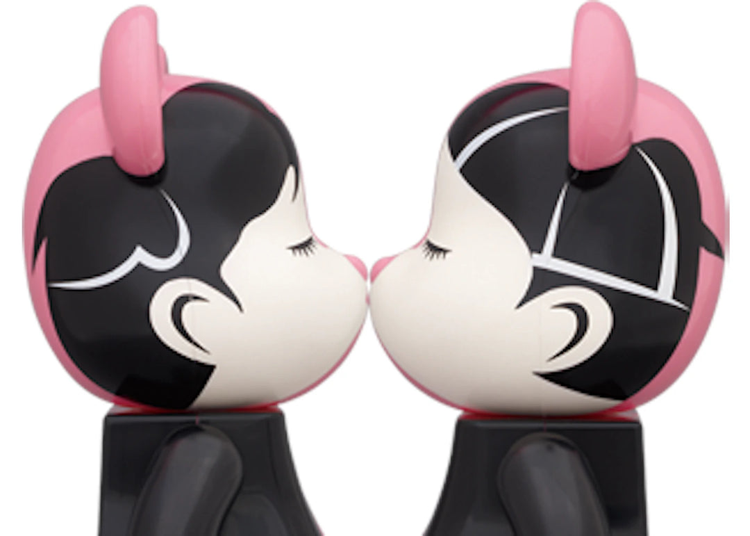 Bearbrick Cute Kiss 400% Black