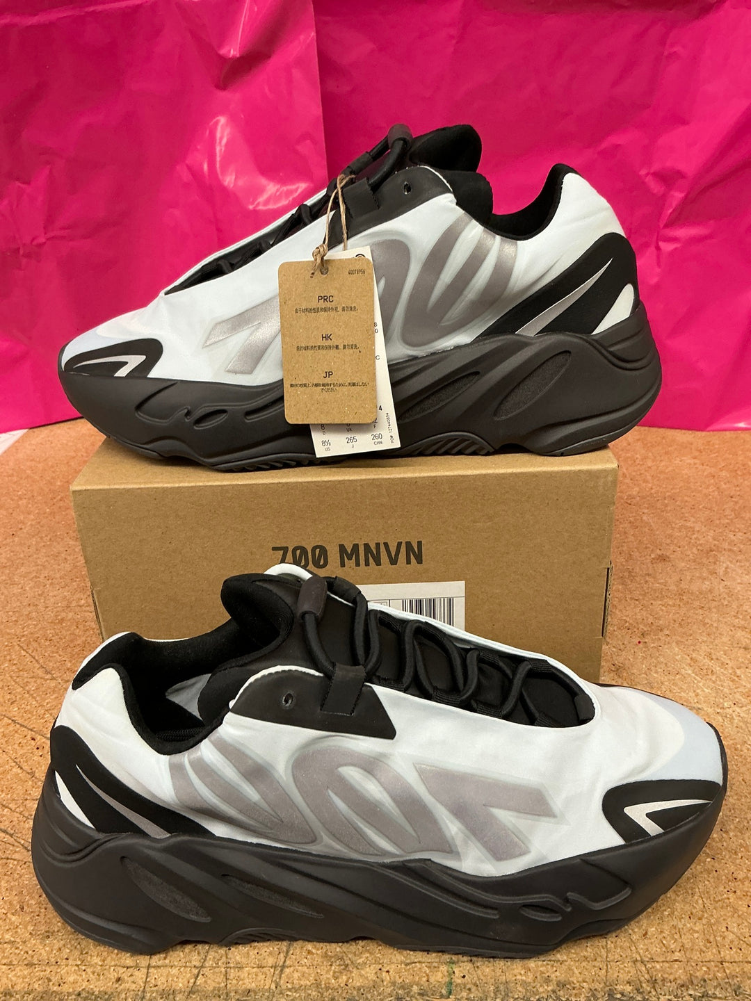 Adidas Yeezy 700 MNVN Blue Tint Mens 8.5 Used