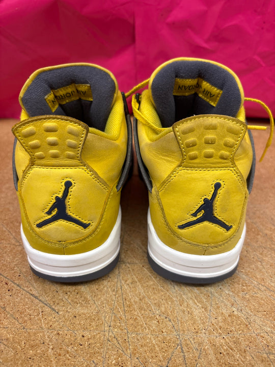 Jordan 4 Lightning Men 9.5 Used