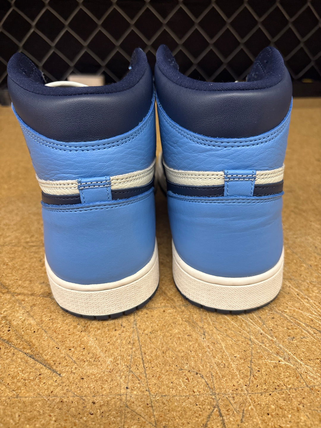 Jordan 1 High Obsidian Men 12 Used
