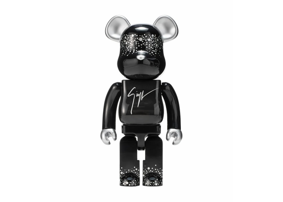 Bearbrick Macau 2023 x Giuseppe Zanotti 10