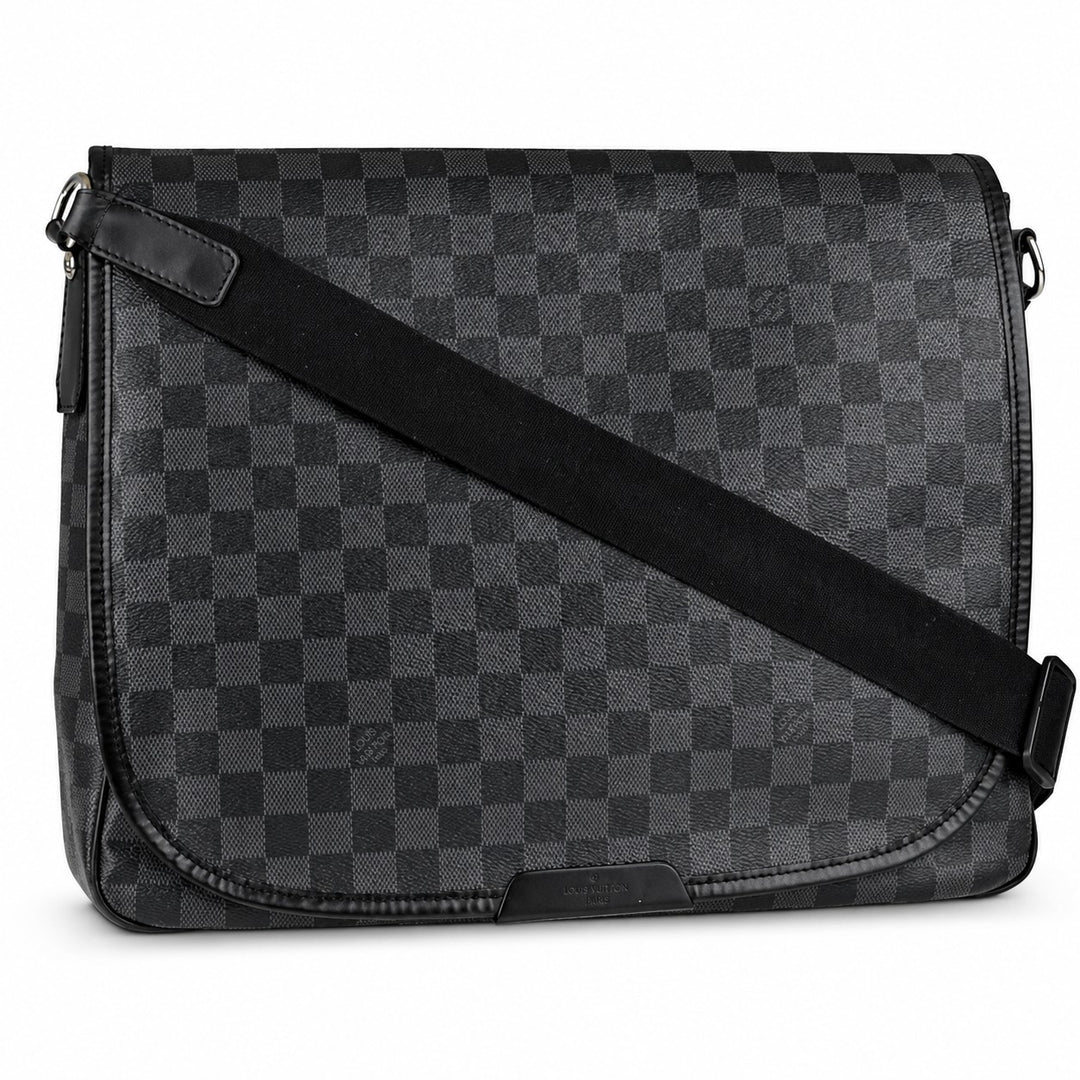 Louis Vuitton Damier Graphite Daniel GM Messenger Bag