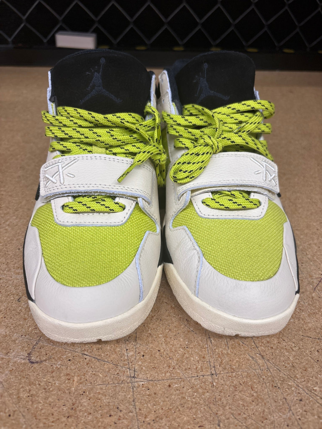Travis Scott Jumpman Jack Bright Cactus (Mens 9) Used