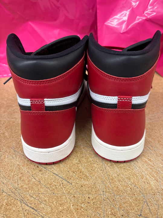 Jordan 1 High Black Toe Reimagined Men 10.5 Used