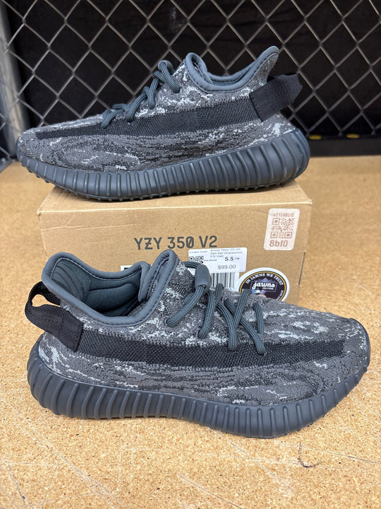 Adidas Yeezy 350 MX Dark Salt (Gradeschool 5.5) Used