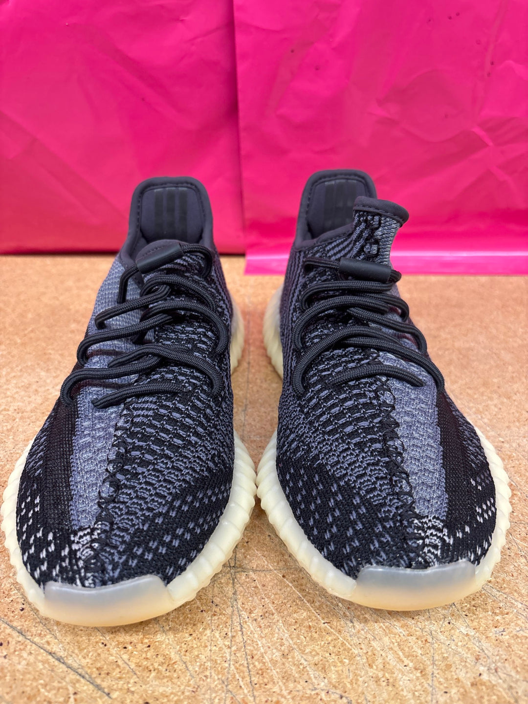 Yeezy 350 Carbon Men 8 Used