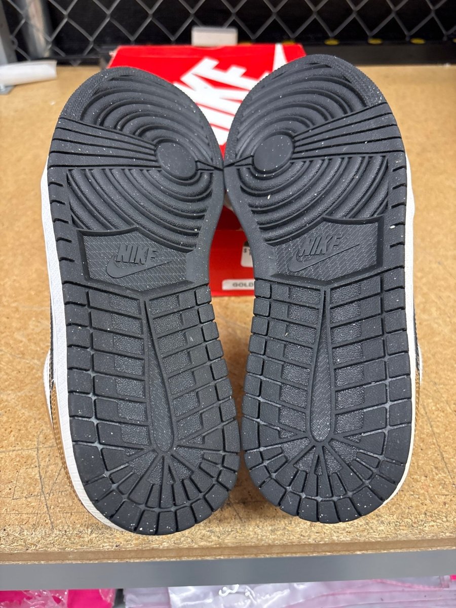 Jordan 1 Low Black And Gold Mens 9 Used Rep Box - Sneakers - Jawns on Fire Sneakers &amp; Shoes