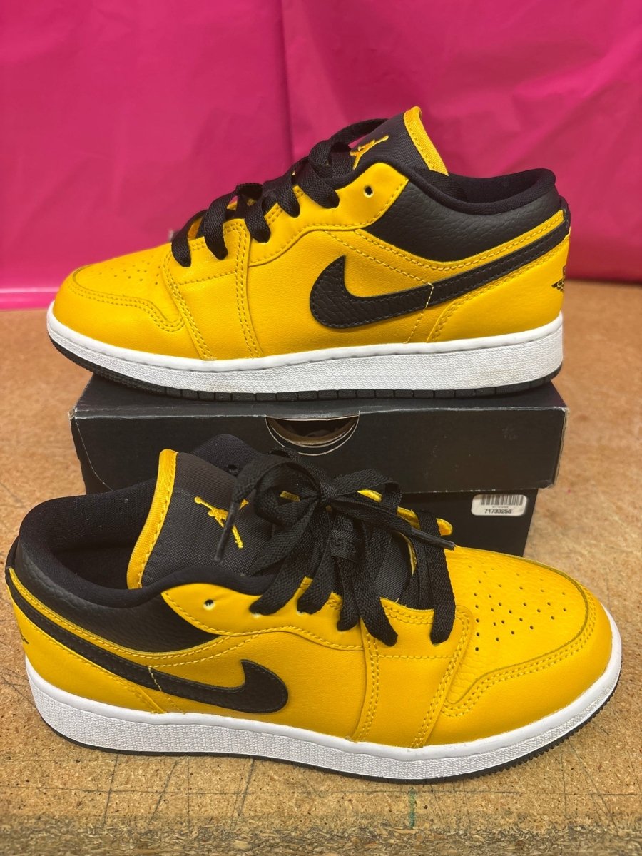 Jordan 1 Low Yellow Black Gs 4.5 Used - Sneakers - Jawns on Fire Sneakers &amp; Shoes