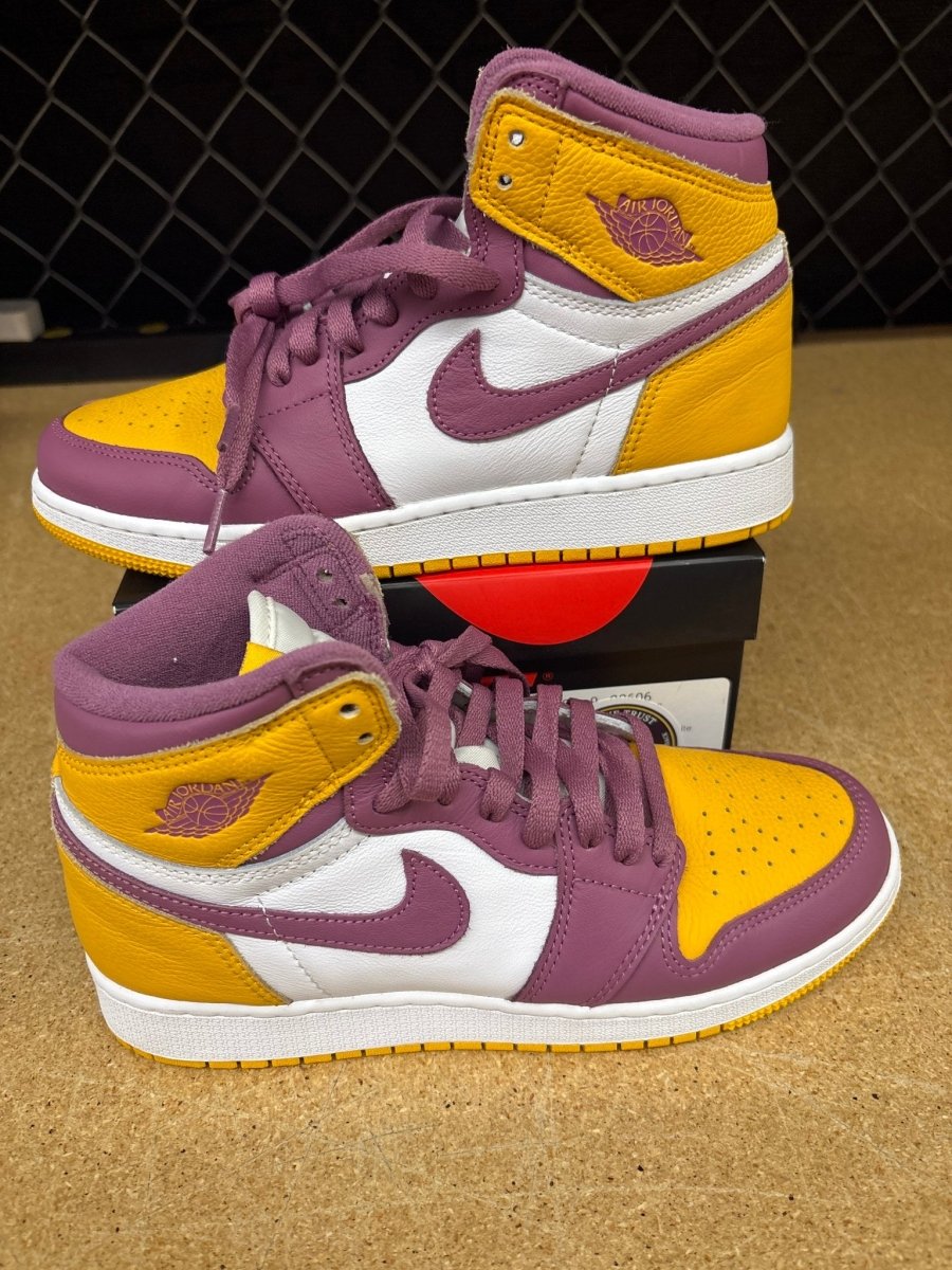 Jordan 1 Retro High OG Brotherhood (GS 6) Used - Sneakers - Jawns on Fire Sneakers & Shoes