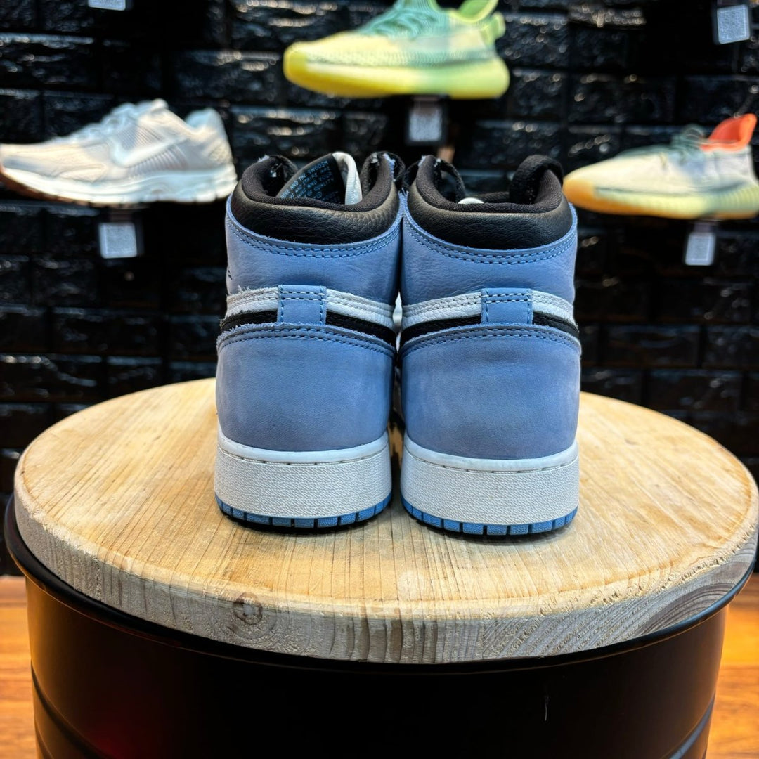 Jordan 1 Retro High University Blue - Gently Enjoyed (Used) Grade School 5.5 - Sneakers - Jawns on Fire Sneakers & Shoes