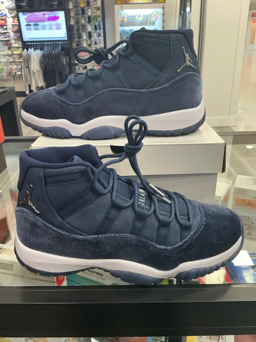 Jordan 11 Midnight Navy Mens 8 Used - Sneakers - Jawns on Fire Sneakers &amp; Shoes