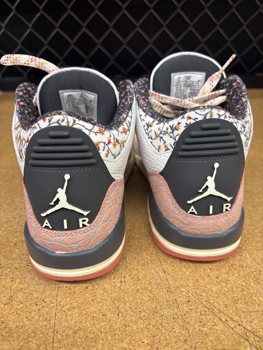 Jordan 3 Vintage Floral GS 7 Used - Sneakers - Jawns on Fire Sneakers &amp; Shoes