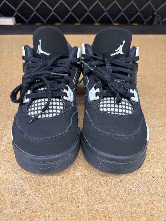 Jordan 4 White Thunder PS 2 Used - Sneakers - Jawns on Fire Sneakers &amp; Shoes