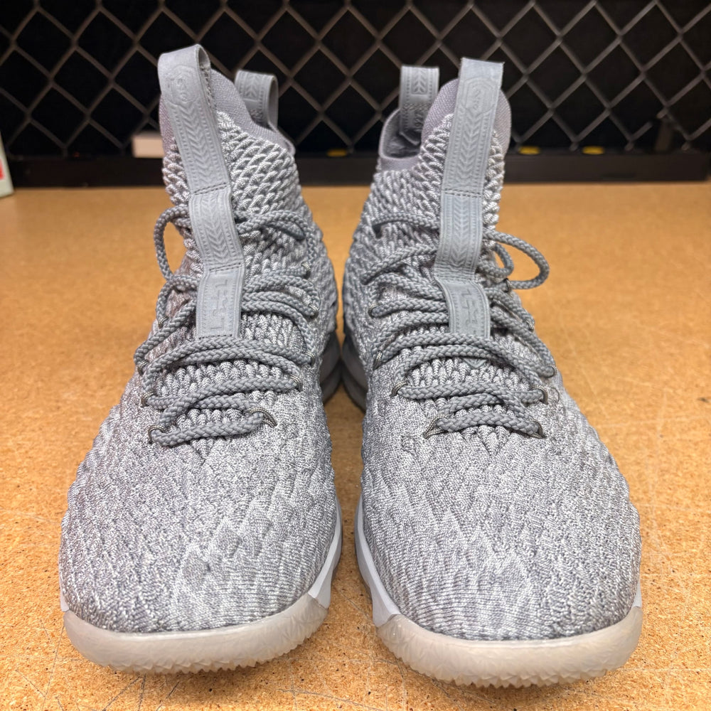 Nike LeBron 15 City Series (Men 12) Used