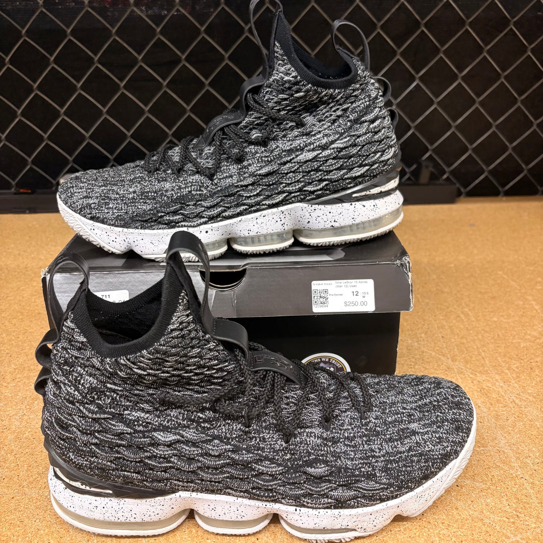 Nike LeBron 15 Ashes Men 12 Used