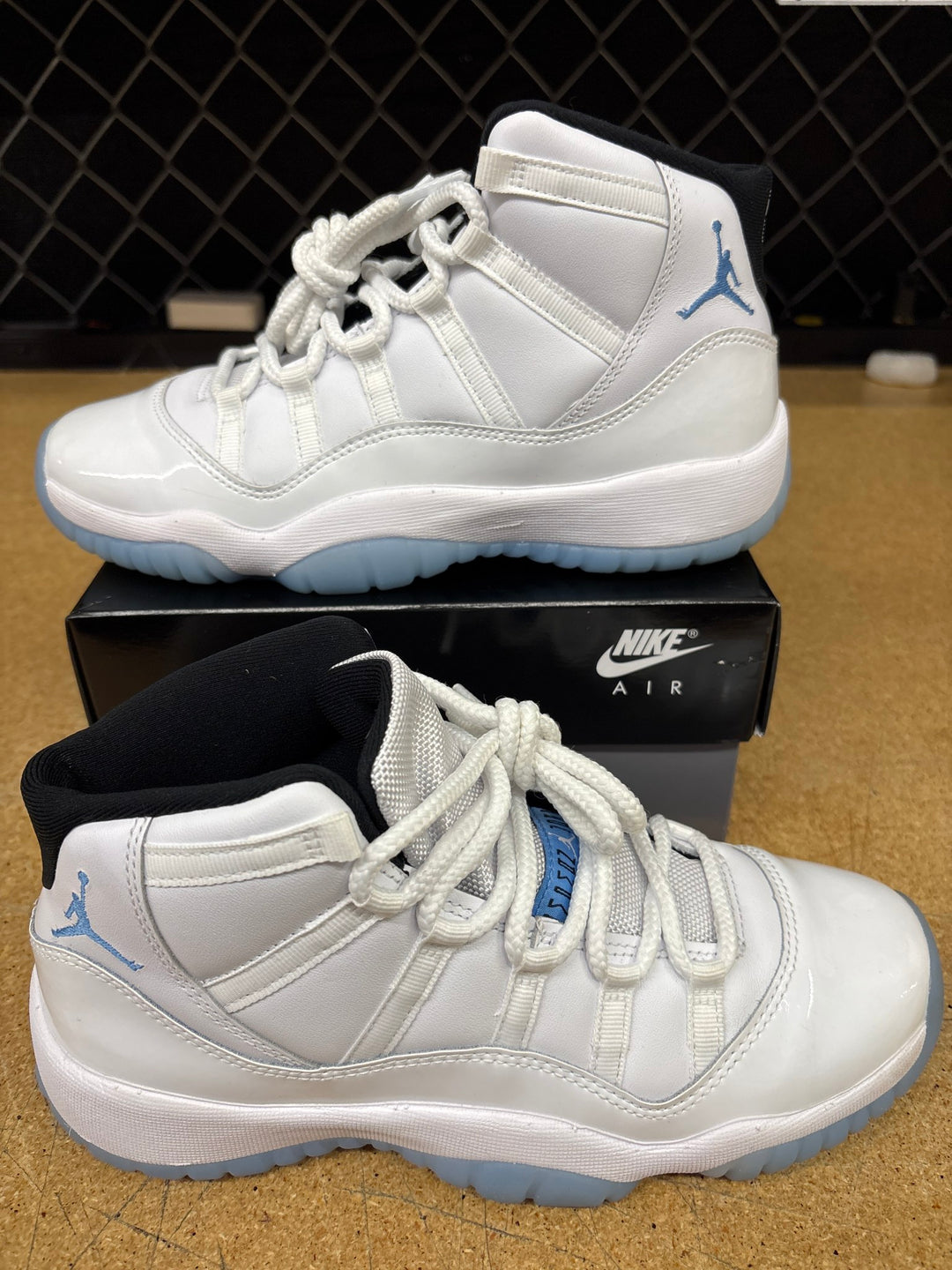 Jordan 11 Legend Blue Gs 6.5 Used