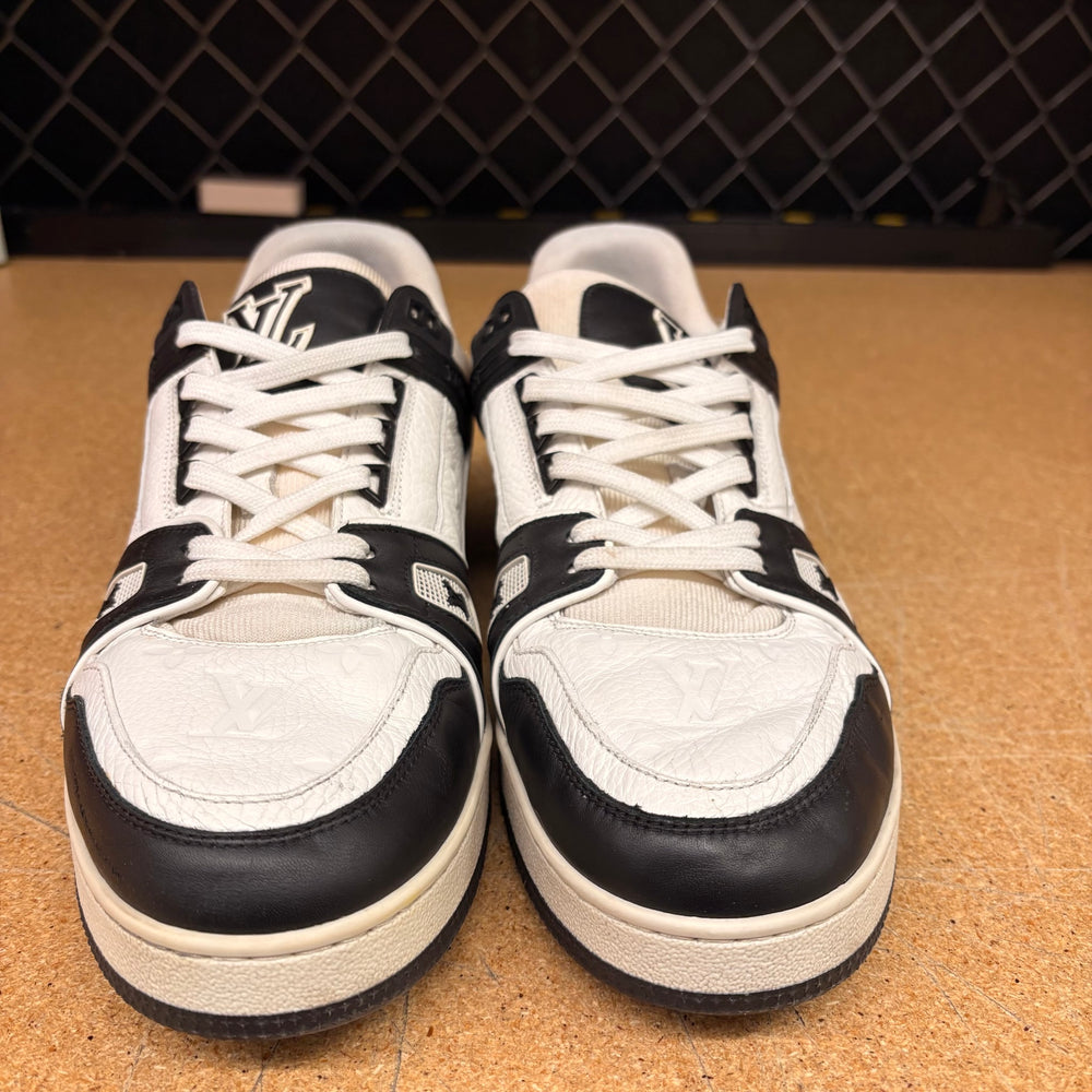 Louis Vuitton Black White Trainer (Men 10.5) Used