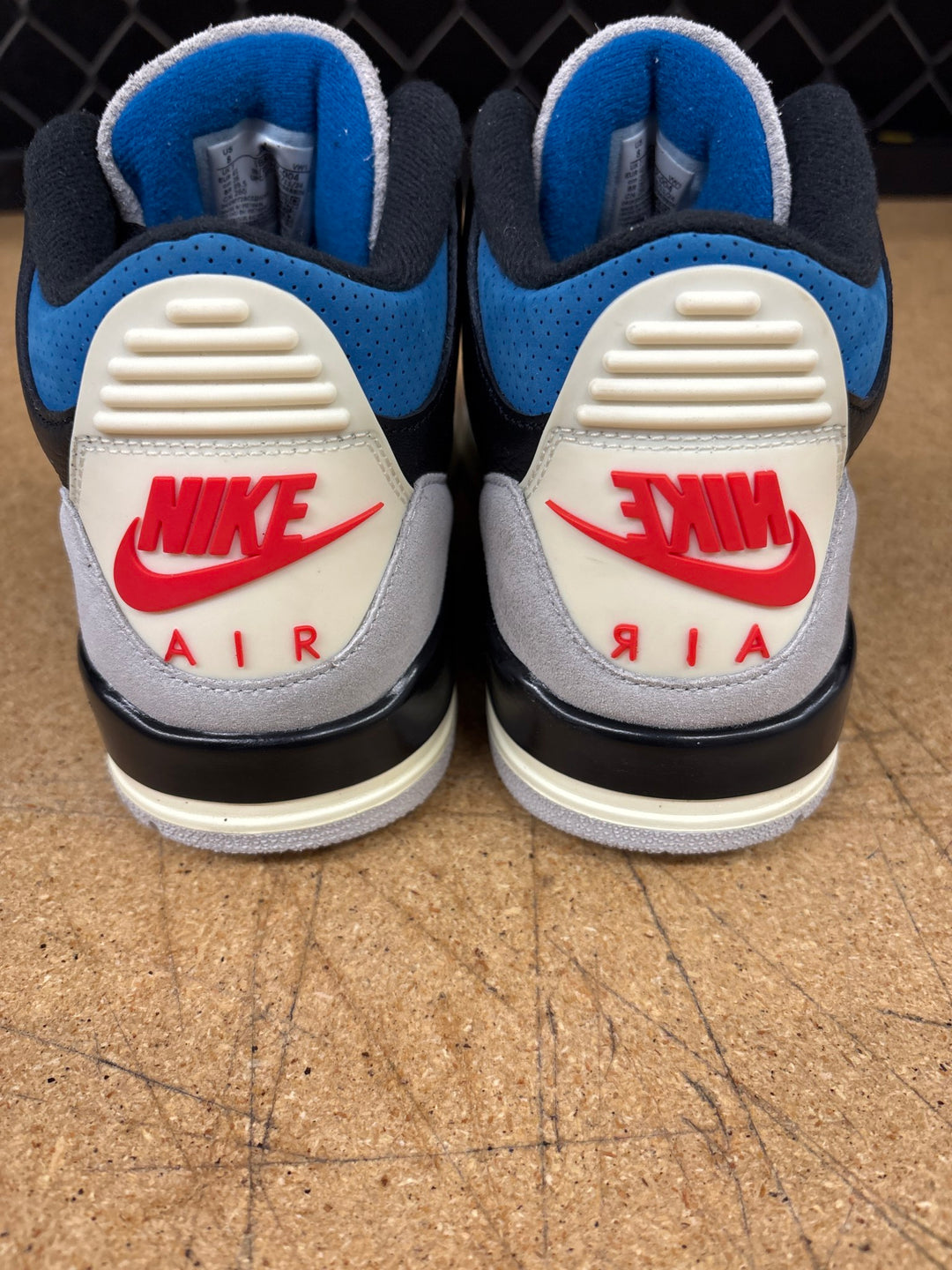 Jordan 3 Rare Air -Mens 8- Used