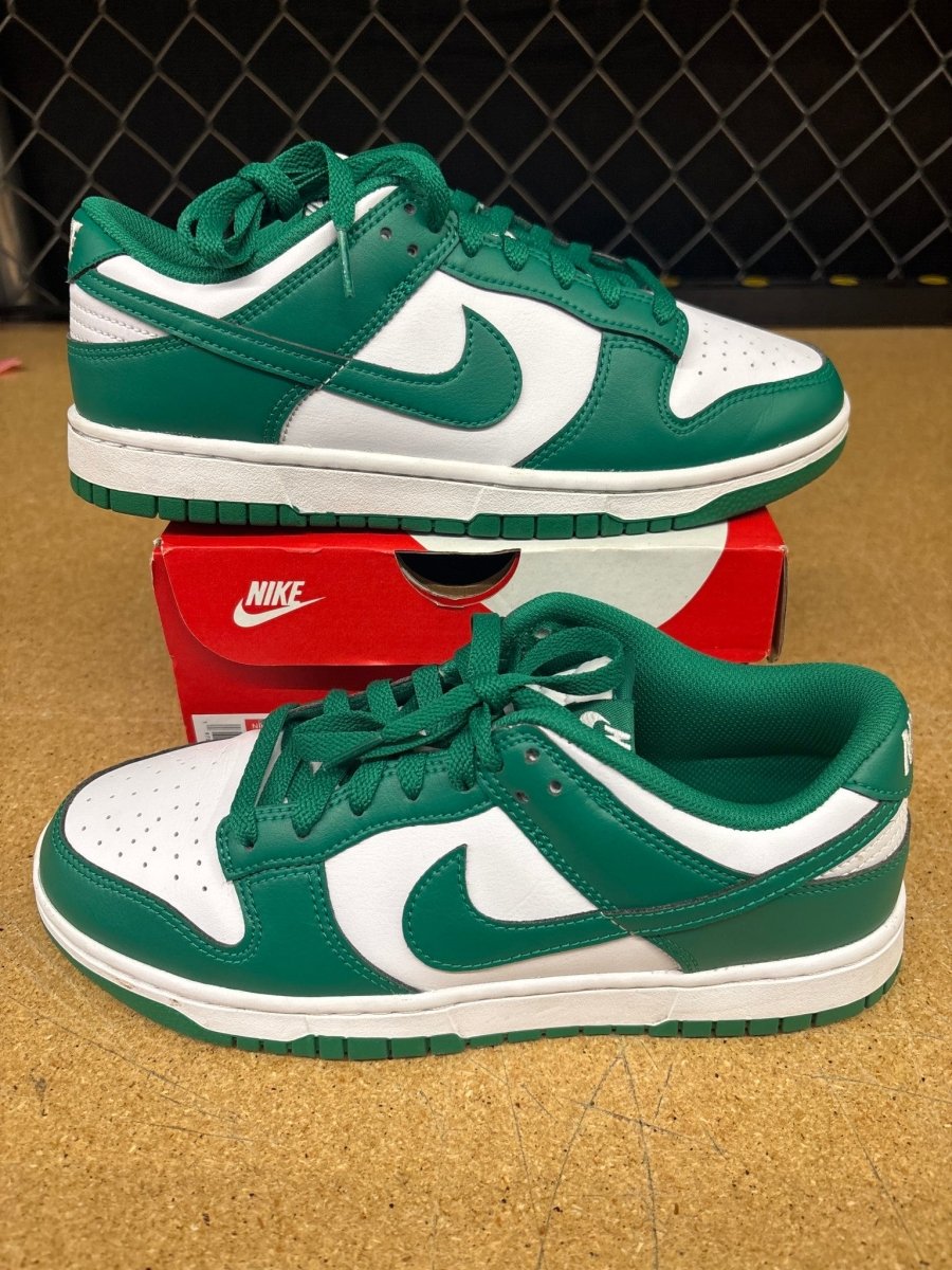 Nike Dunk Low Green Men 8 Used - Sneakers - Jawns on Fire Sneakers &amp; Shoes