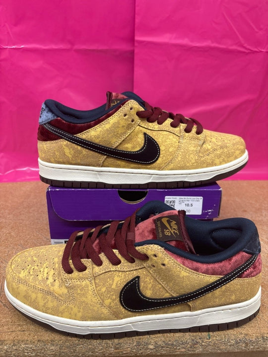 Nike Sb Dunk Low City Of Cinema Men 10.5 Used - Sneakers - Jawns on Fire Sneakers &amp; Shoes