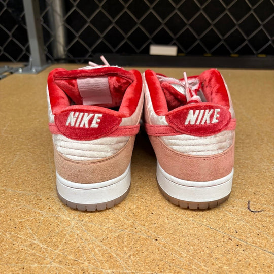 Nike SB Dunk Low StrangeLove Skateboards (Men 9.5) Used - Sneakers - Jawns on Fire Sneakers &amp; Shoes