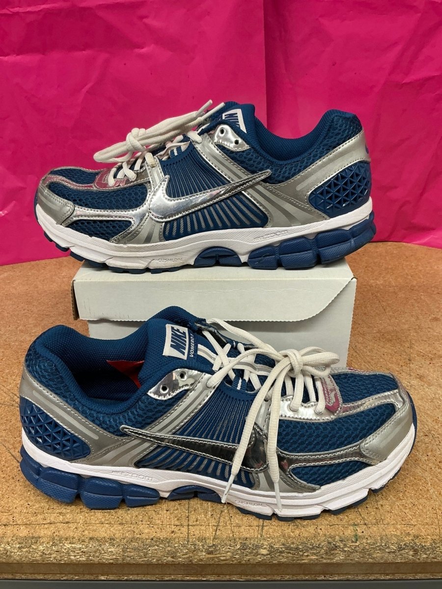 Nike Vomero Blue Silver Mens 10 Used No Box - Sneakers - Jawns on Fire Sneakers &amp; Shoes