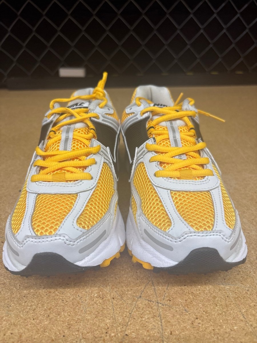 Nike Vomero Photon Dust Orange (Men 8) Used - Sneakers - Jawns on Fire Sneakers &amp; Shoes
