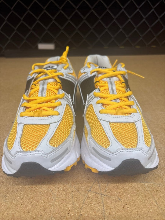 Nike Vomero Photon Dust Orange (Men 8) Used - Sneakers - Jawns on Fire Sneakers &amp; Shoes