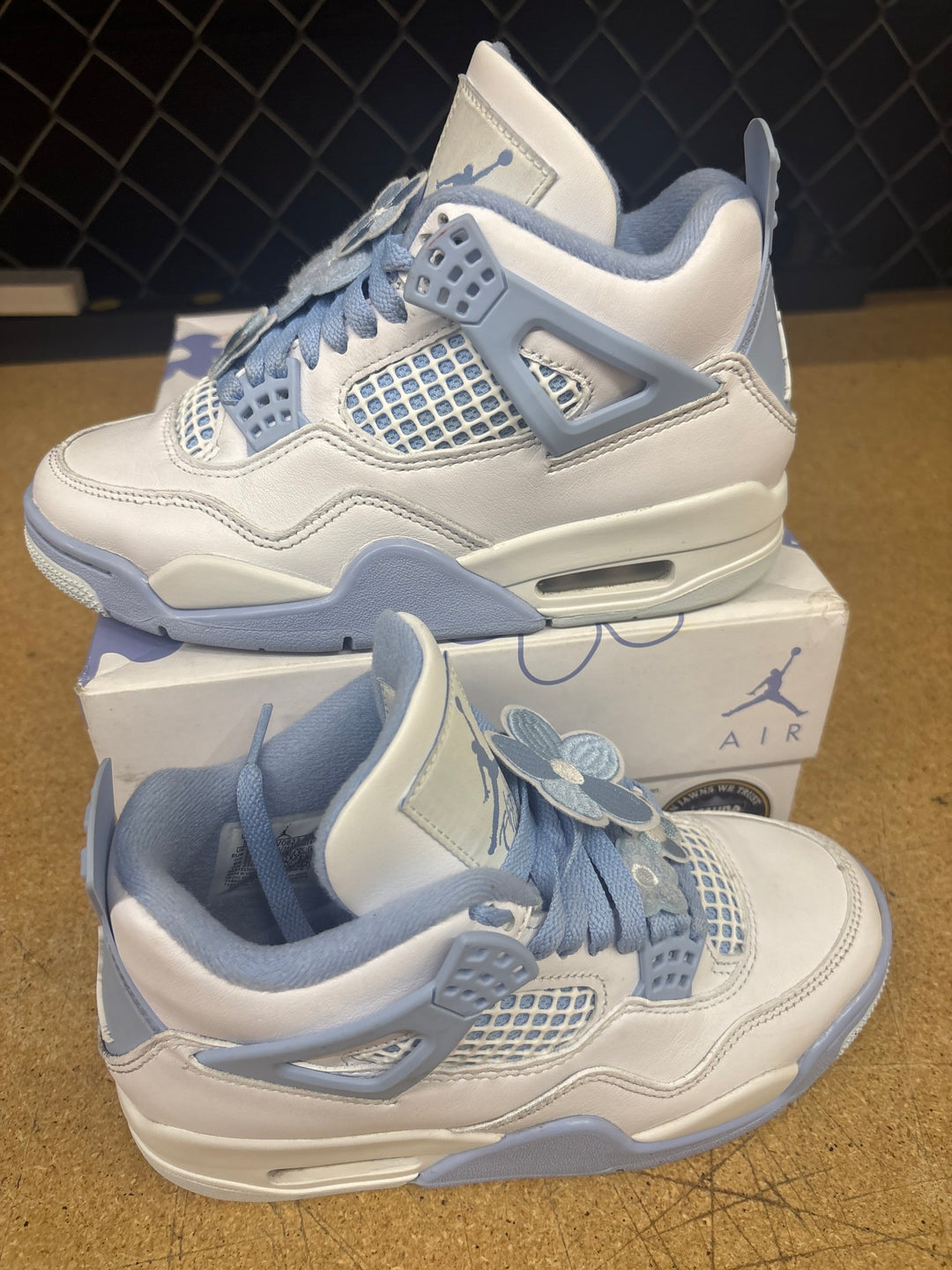 Jordan 4 Forget Me Not (Women 5) Used
