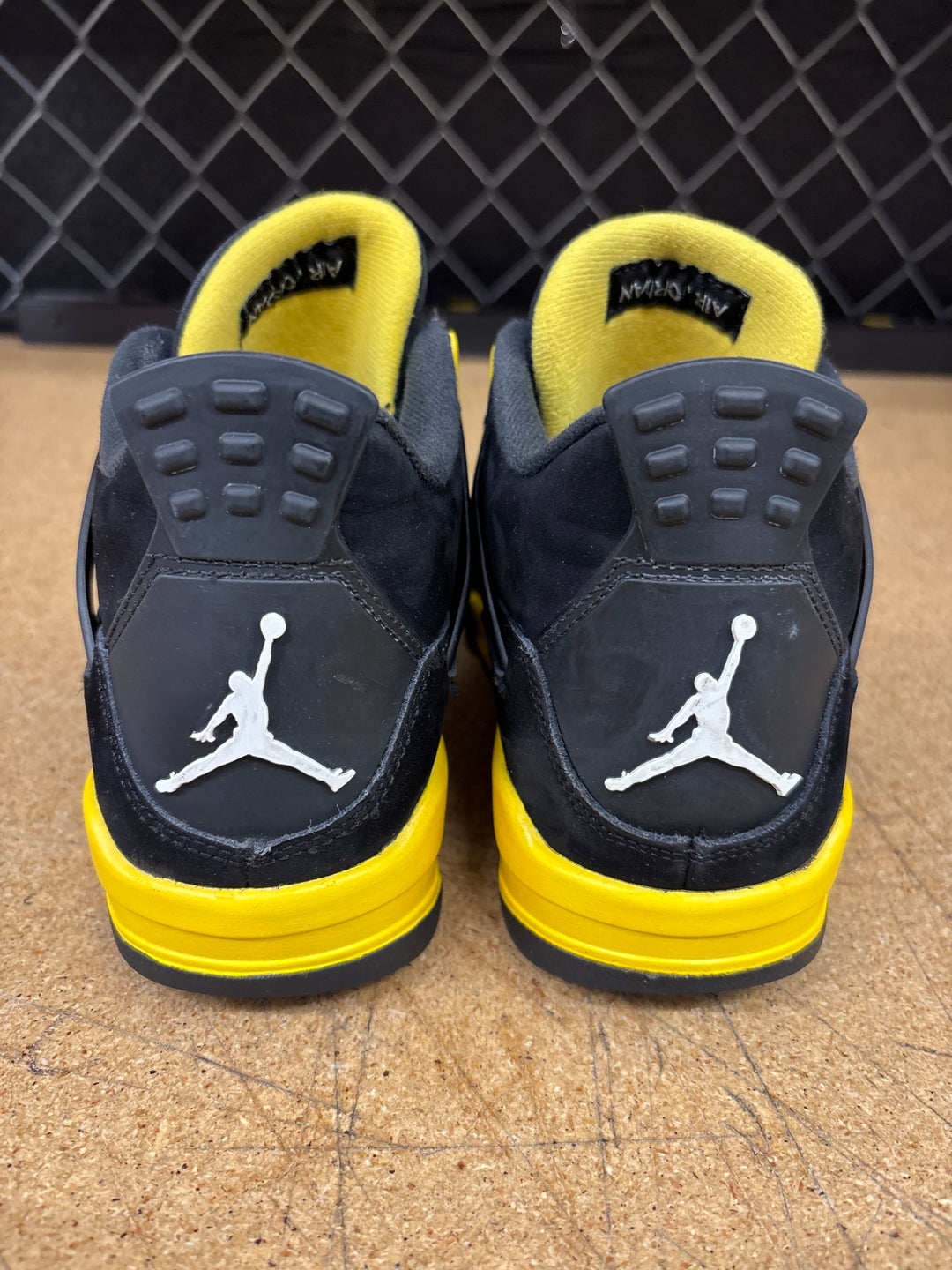 Jordan 4 Yellow Thunder -Gradeschool 6.5- Used